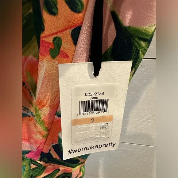 Kensie Women’s Floral Pink V-Neck Midi Dress with Green Leaf Print- size 2 - Picture 3 of 5